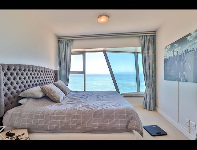 4 BEDROOM APARTMENT FOR SALE IN STRAND NORTH